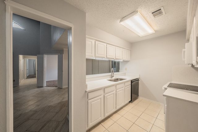 2800 Keller Springs Road 1D, Carrollton, TX 75006