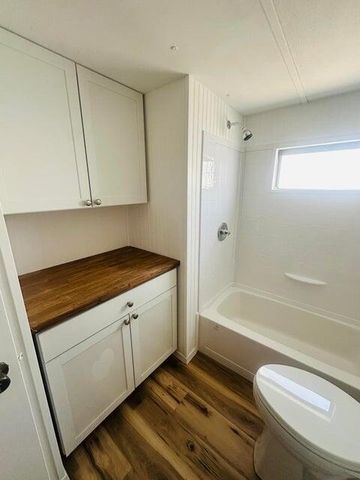 314 N Albert Avenue 39, Exeter, CA 93221