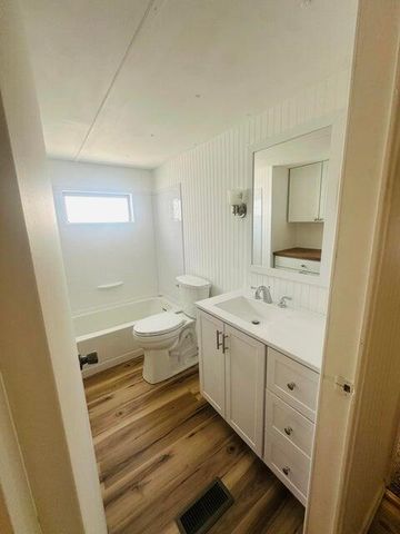 314 N Albert Avenue 39, Exeter, CA 93221