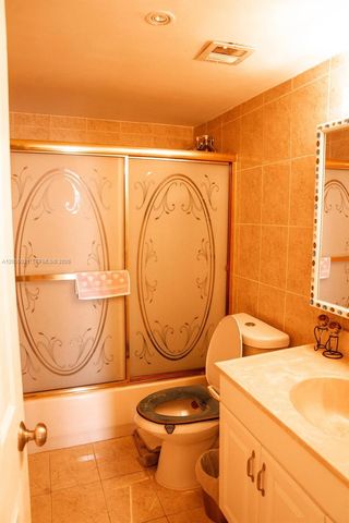 2780 NE 183rd St 2108, Aventura, FL 33160