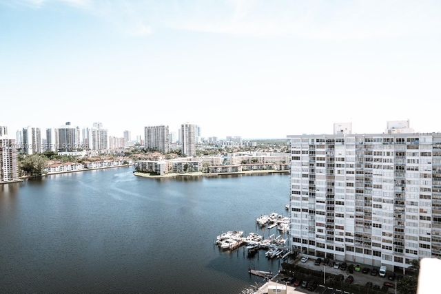 2780 NE 183rd St 2108, Aventura, FL 33160