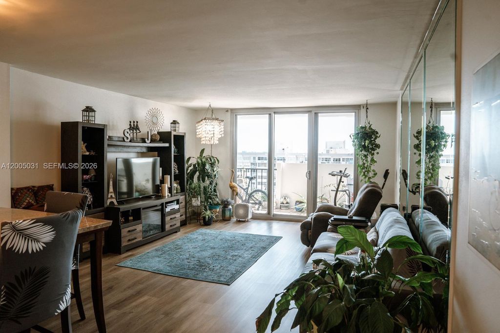 2780 NE 183rd St 2108, Aventura, FL 33160