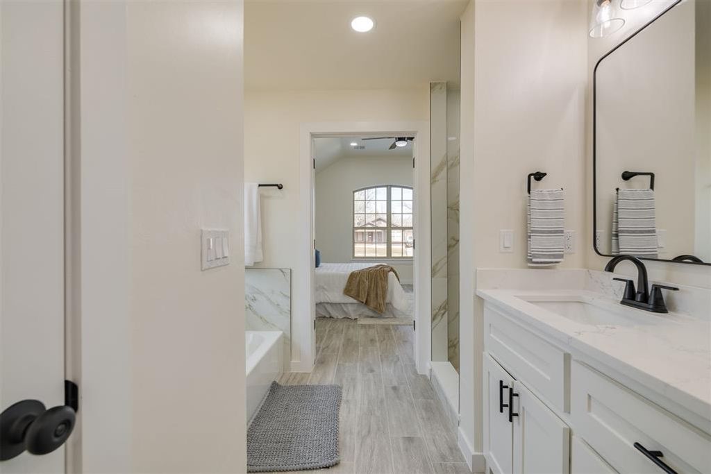 Image 21 of property listing at 1426 Monticello Court, Oklahoma City, OK 73111