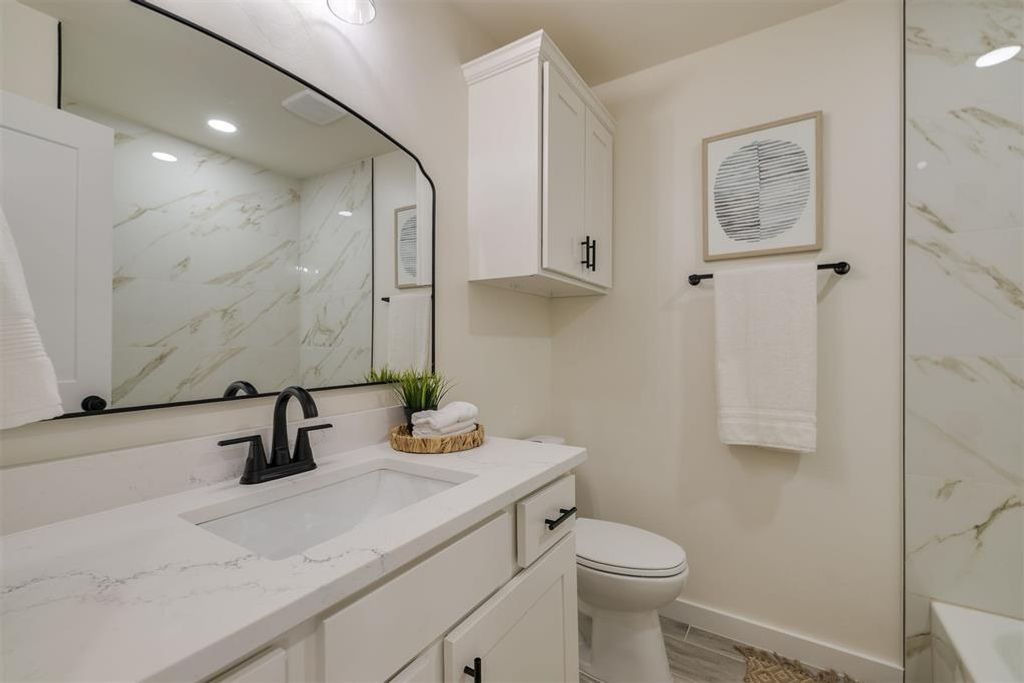 Image 27 of property listing at 1426 Monticello Court, Oklahoma City, OK 73111