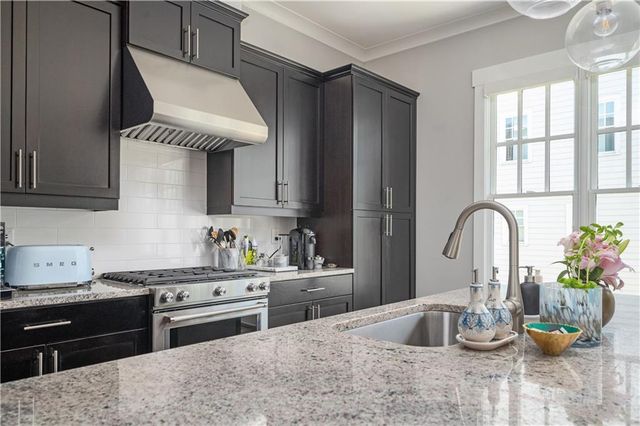 1918 Kings Cross NW, Atlanta, GA 30318