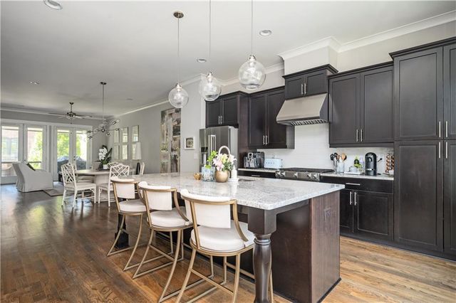 1918 Kings Cross NW, Atlanta, GA 30318