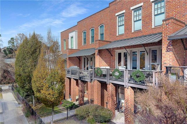 1918 Kings Cross NW, Atlanta, GA 30318