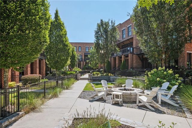 1918 Kings Cross NW, Atlanta, GA 30318