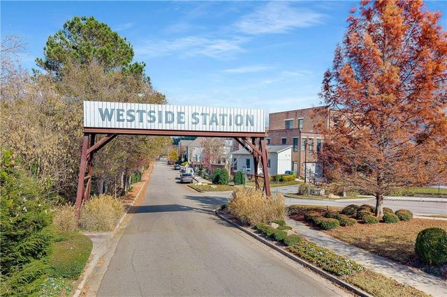 1918 Kings Cross NW, Atlanta, GA 30318