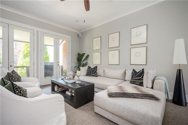 1918 Kings Cross NW, Atlanta, GA 30318