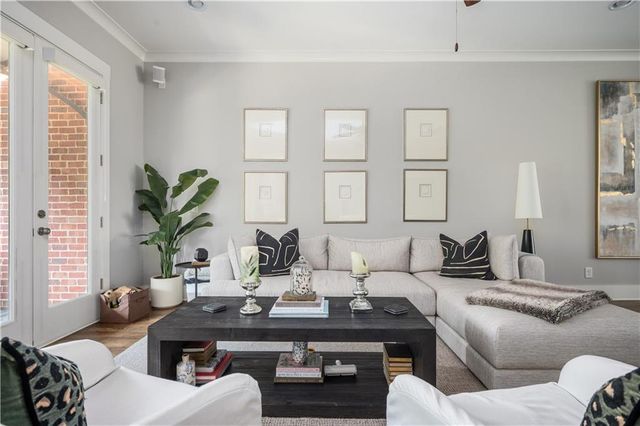 1918 Kings Cross NW, Atlanta, GA 30318