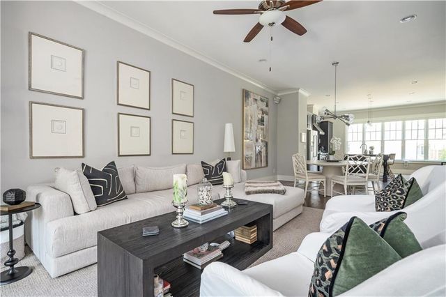 1918 Kings Cross NW, Atlanta, GA 30318