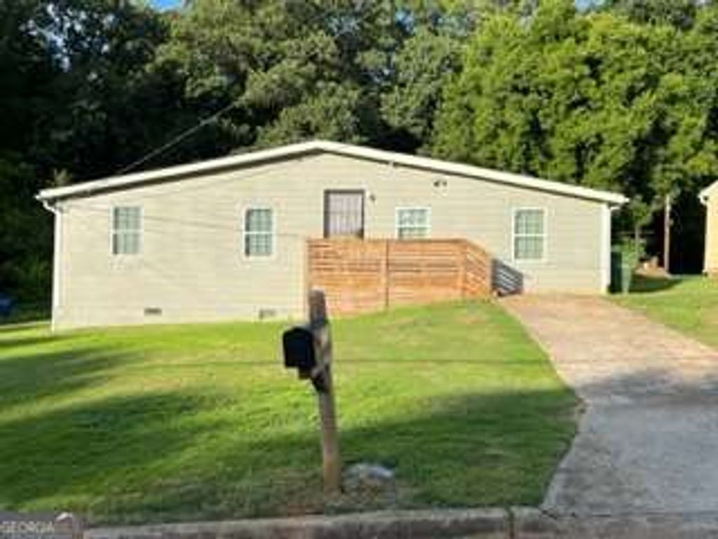 1719 Mary George Avenue NW, Atlanta, GA 30318