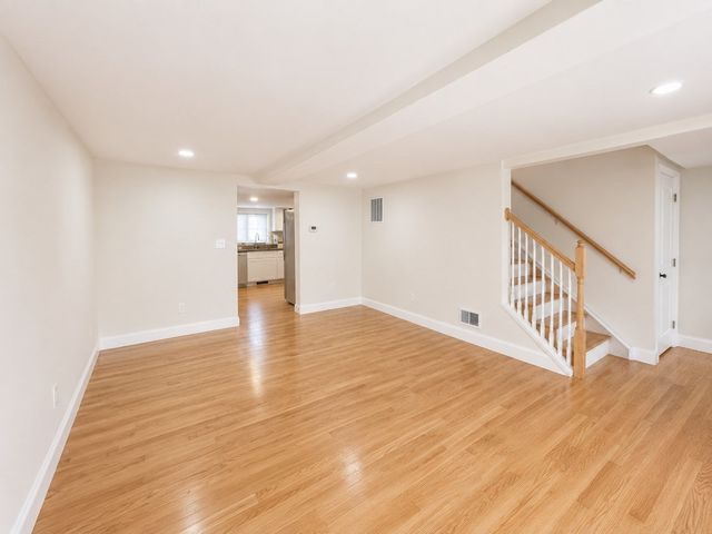 200 Wheeler 1, Methuen, MA 01841