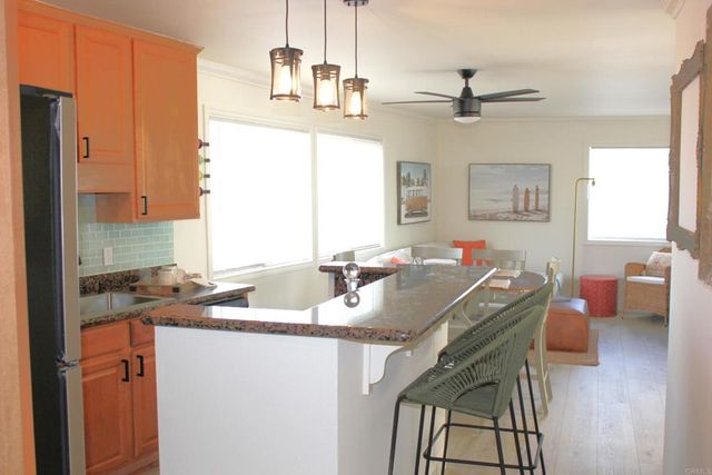 1365 Seacoast Dr E, Imperial Beach, CA 91932