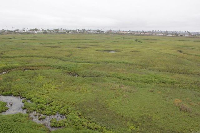 1365 Seacoast Dr E, Imperial Beach, CA 91932