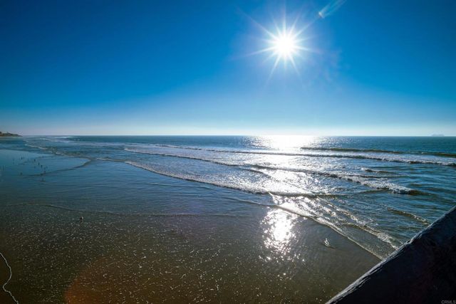 1365 Seacoast Dr E, Imperial Beach, CA 91932