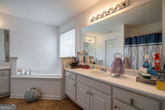 1415 Blanding Way, Winder, GA 30680