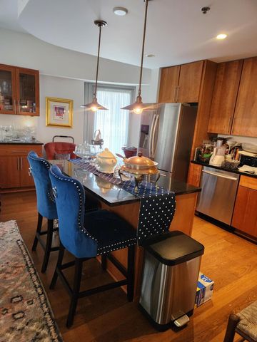 929 Portland Avenue 406, Minneapolis, MN 55404