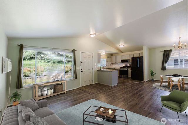 644 Adele Avenue, Bremerton, WA 98312