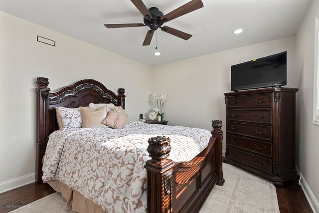 15236 Windsor Drive, Orland Park, IL 60462