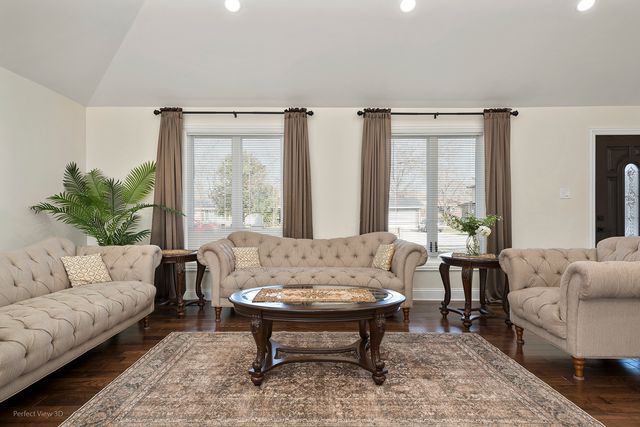 15236 Windsor Drive, Orland Park, IL 60462