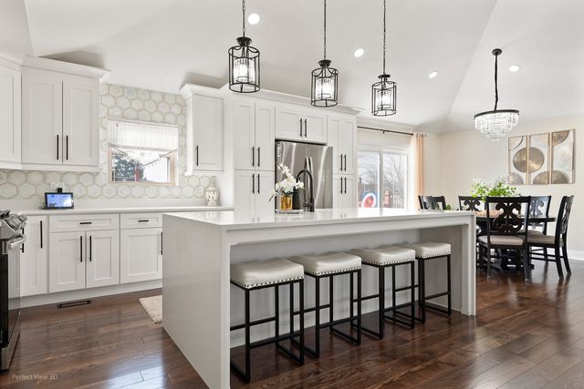 15236 Windsor Drive, Orland Park, IL 60462