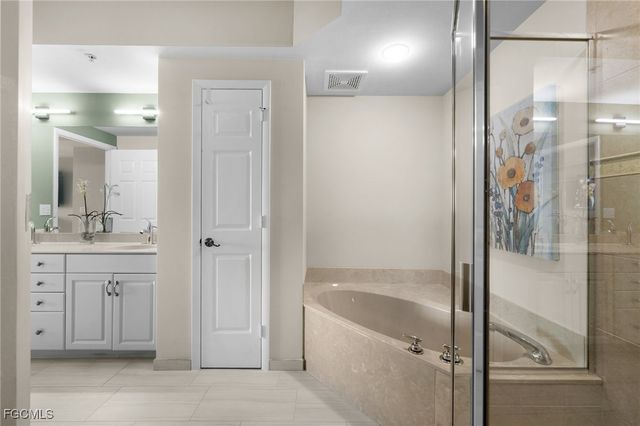 2797 1st ST 1304, Fort Myers, FL 33916