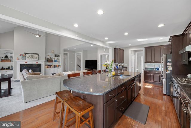109 BRAEBANK LN, Bryn Mawr, PA 19010