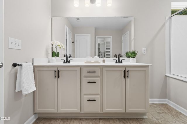 913 Sugar Tree Drive, Mebane, NC 27302