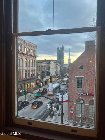 256 Broadway 302, Troy, NY 12180