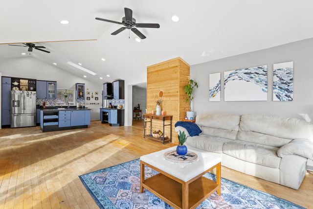 342 Lyndeborough Road, New Boston, NH 03070