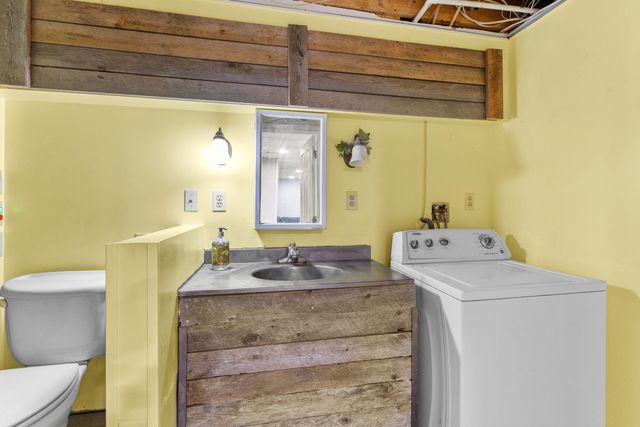 342 Lyndeborough Road, New Boston, NH 03070