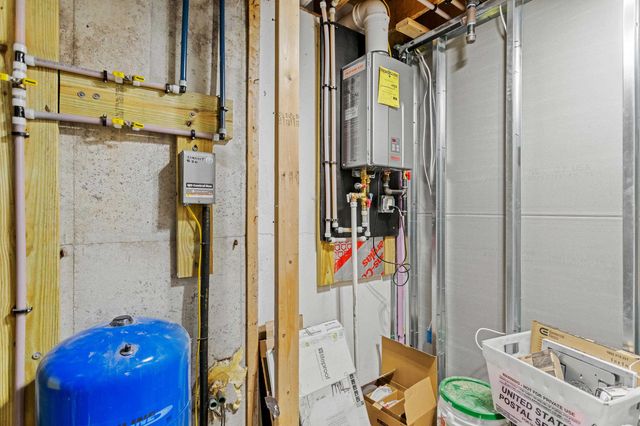 342 Lyndeborough Road, New Boston, NH 03070