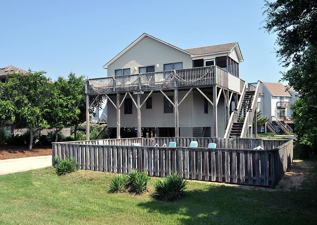 Image 1 of property listing at 134 Seabreeze Drive lot 40, Duck, NC 27949