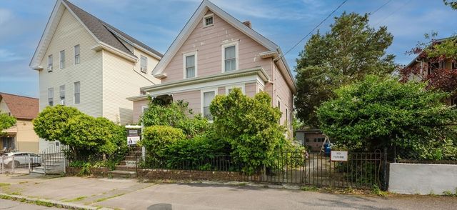 194 Coffin Ave, New Bedford, MA 02746