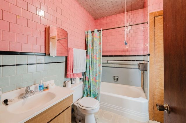 194 Coffin Ave, New Bedford, MA 02746