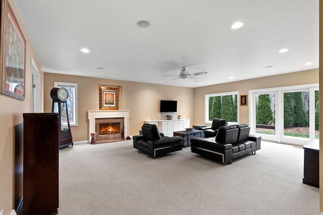 1789 MAIDSTONE CIRCLE, Green Bay, WI 54313