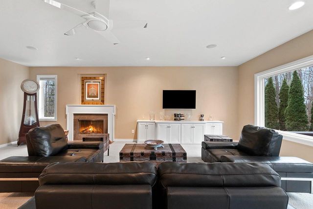 1789 MAIDSTONE CIRCLE, Green Bay, WI 54313