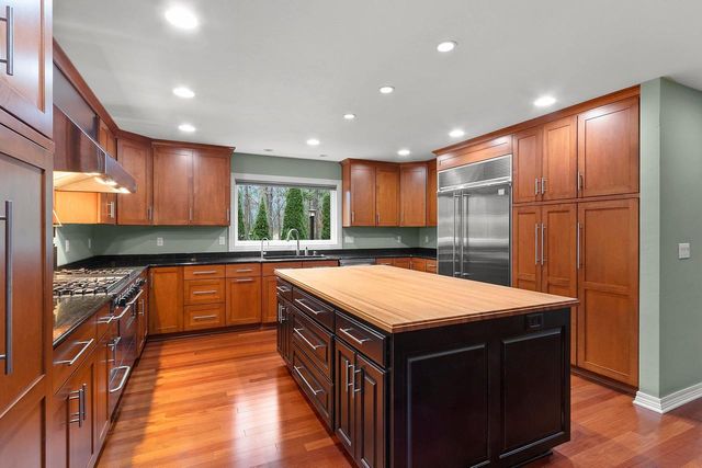 1789 MAIDSTONE CIRCLE, Green Bay, WI 54313