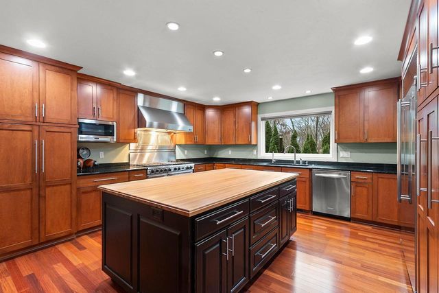 1789 MAIDSTONE CIRCLE, Green Bay, WI 54313