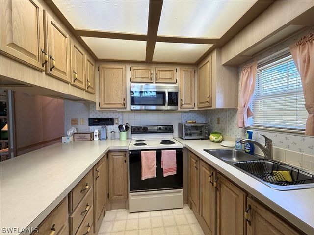 4520 Washington WAY E, Estero, FL 33928