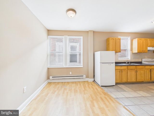 207 S 60TH ST, Philadelphia, PA 19139