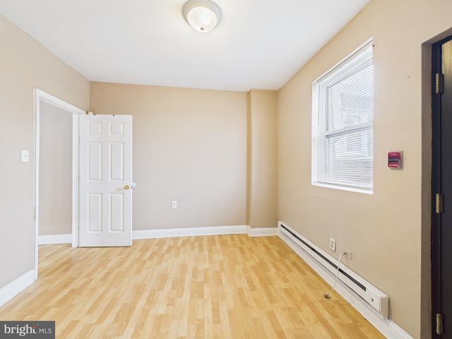 207 S 60TH ST, Philadelphia, PA 19139