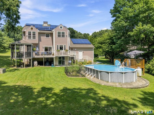 82 Nicole Drive, Naugatuck, CT 06770
