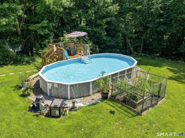 82 Nicole Drive, Naugatuck, CT 06770