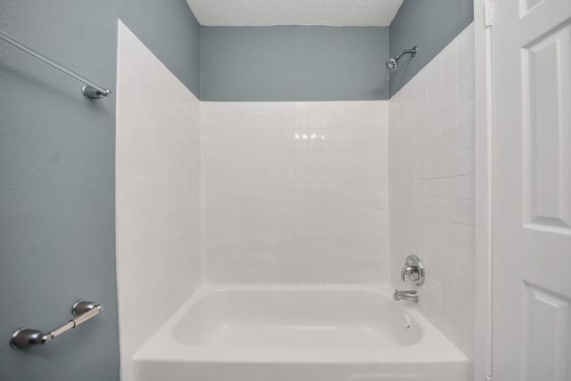 16607 Barcelona Drive, Friendswood, TX 77546