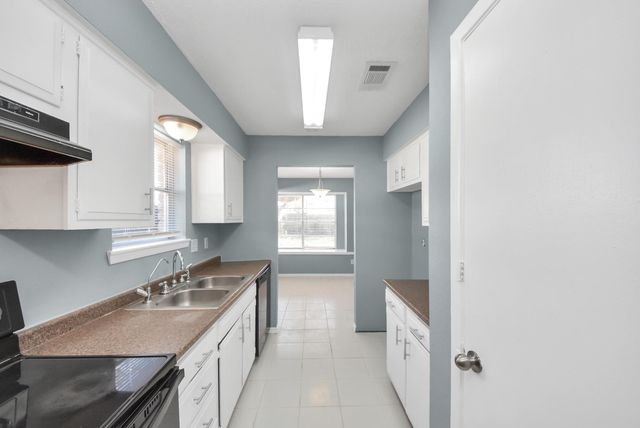 16607 Barcelona Drive, Friendswood, TX 77546