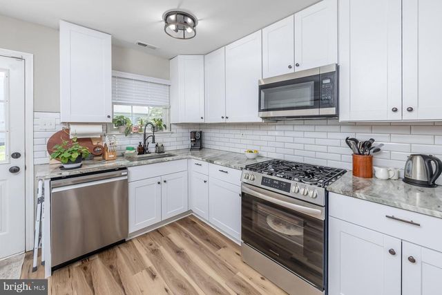425 TRINIDAD BLVD, Williamstown, NJ 08094