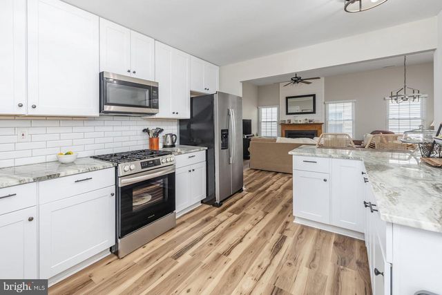425 TRINIDAD BLVD, Williamstown, NJ 08094